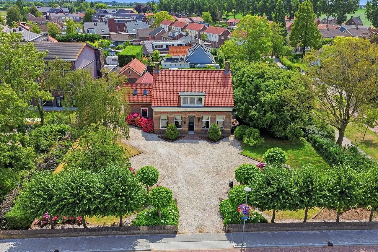 Vrijstaande woning te koop: Kerkring 26, Fijnaart