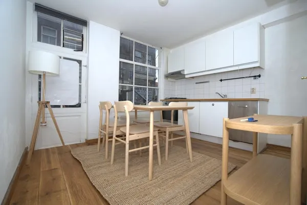 Tussenwoning te huur: Kerkstraat 10, Centrum Delft