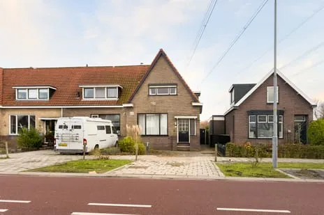 Hoekwoning te koop: Kerkstraat 109, Oostzaan