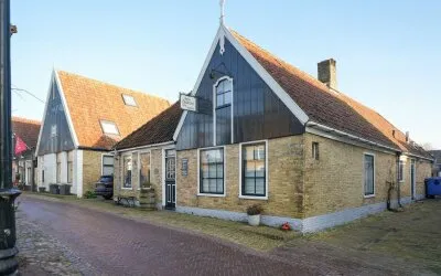 Vrijstaande woning te koop: Kerkstraat 11, Oosterend Oosterend