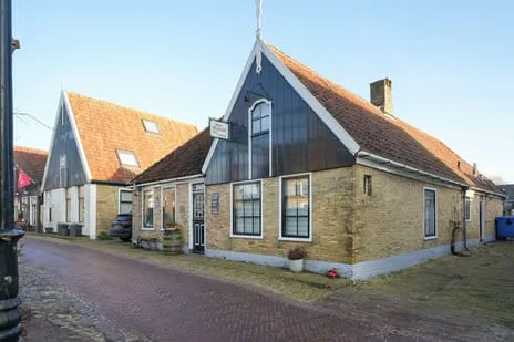 Vrijstaande woning te koop: Kerkstraat 11, Oosterend Oosterend (Nh)