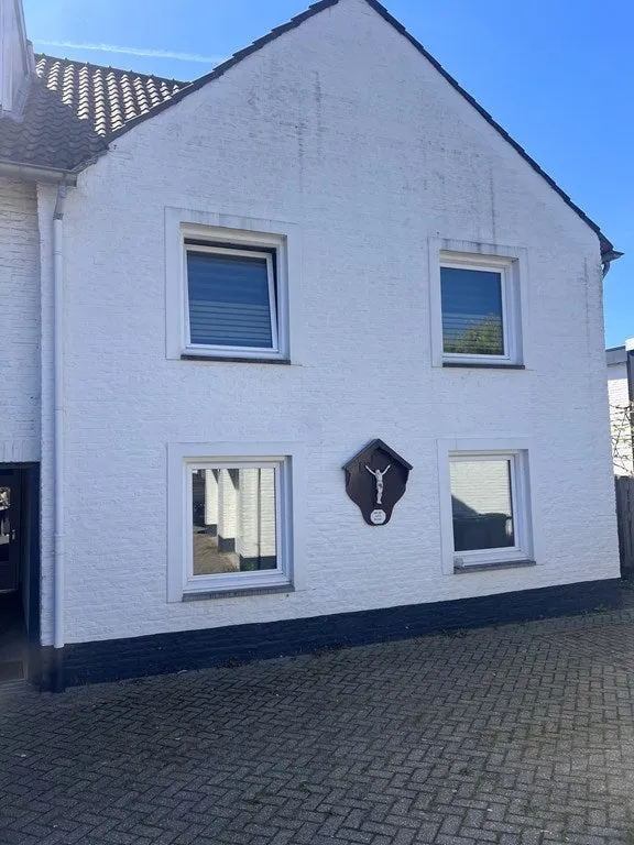 Appartement te huur: Kerkstraat 115, Cadier Cadier En Keer