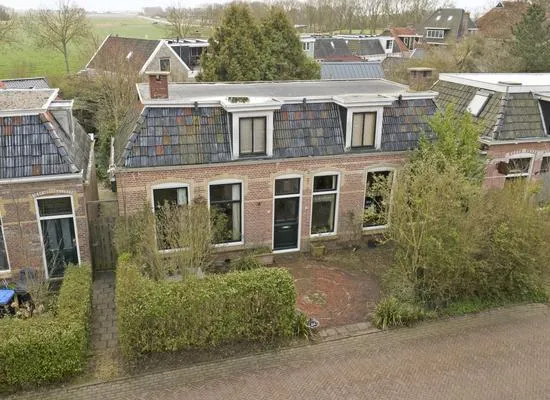 Twee-onder-één-kap te koop: Kerkstraat 12, Pingjum Pingjum