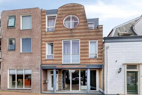 Apartment for sale: Kerkstraat 13, Oud-Beijerland Centrum Oud-Beijerland
