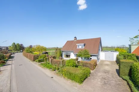 Vrijstaande woning te koop: Kerkstraat 18, Ommeren met Den Eng Ommeren