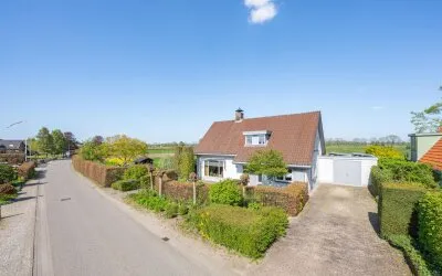Vrijstaande woning te koop: Kerkstraat 18, Ommeren met Den Eng Ommeren