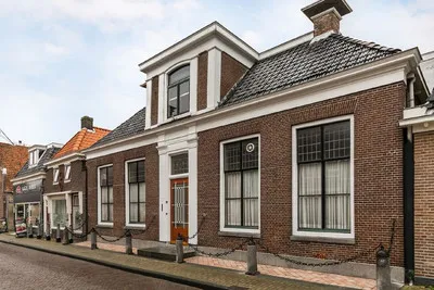 Tussenwoning te koop: Kerkstraat 20, Makkum Makkum