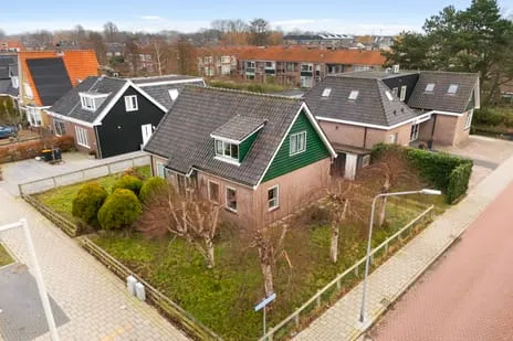 Vrijstaande woning te koop: Kerkstraat 215, Kerkstraat Oostzaan