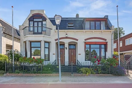 Semi-detached for sale: Kerkstraat 221, Stadshart-Noord Hoogezand