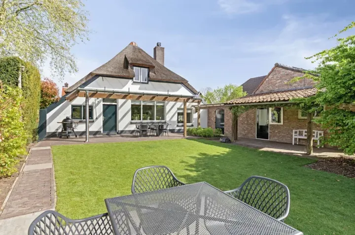 Vrijstaande woning te koop: Kerkstraat 23, Lathum Lathum