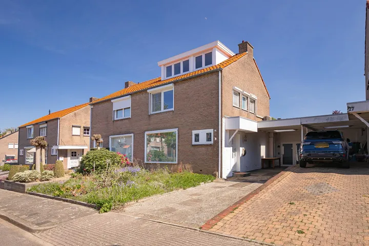 Twee-onder-één-kap te koop: Kerkstraat 25, Spaubeek Spaubeek
