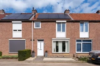 Tussenwoning te koop: Kerkstraat 25, Sweikhuizen
