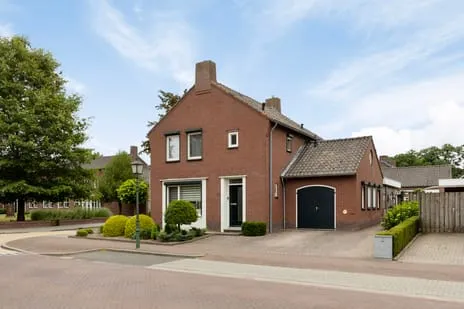Vrijstaande woning te koop: Kerkstraat 29, Panningen-Zuid Panningen