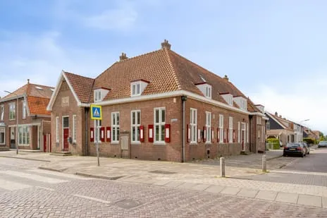 Hoekwoning te koop: Kerkstraat 3, Stavenisse Stavenisse