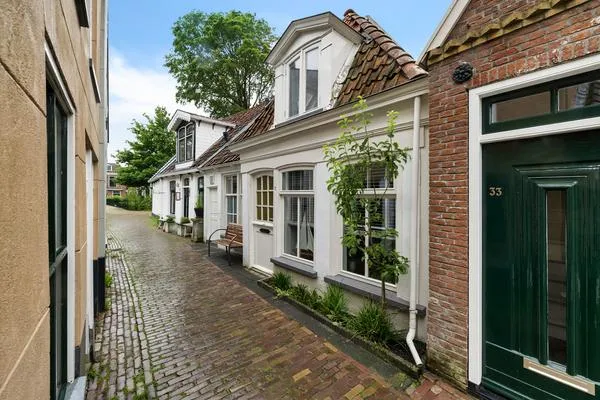 Tussenwoning te koop: Kerkstraat 34, Grou Grou