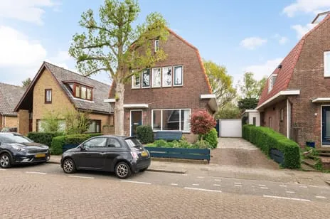 Twee-onder-één-kap te koop: Kerkstraat 39, Victor Noord Noordwijkerhout