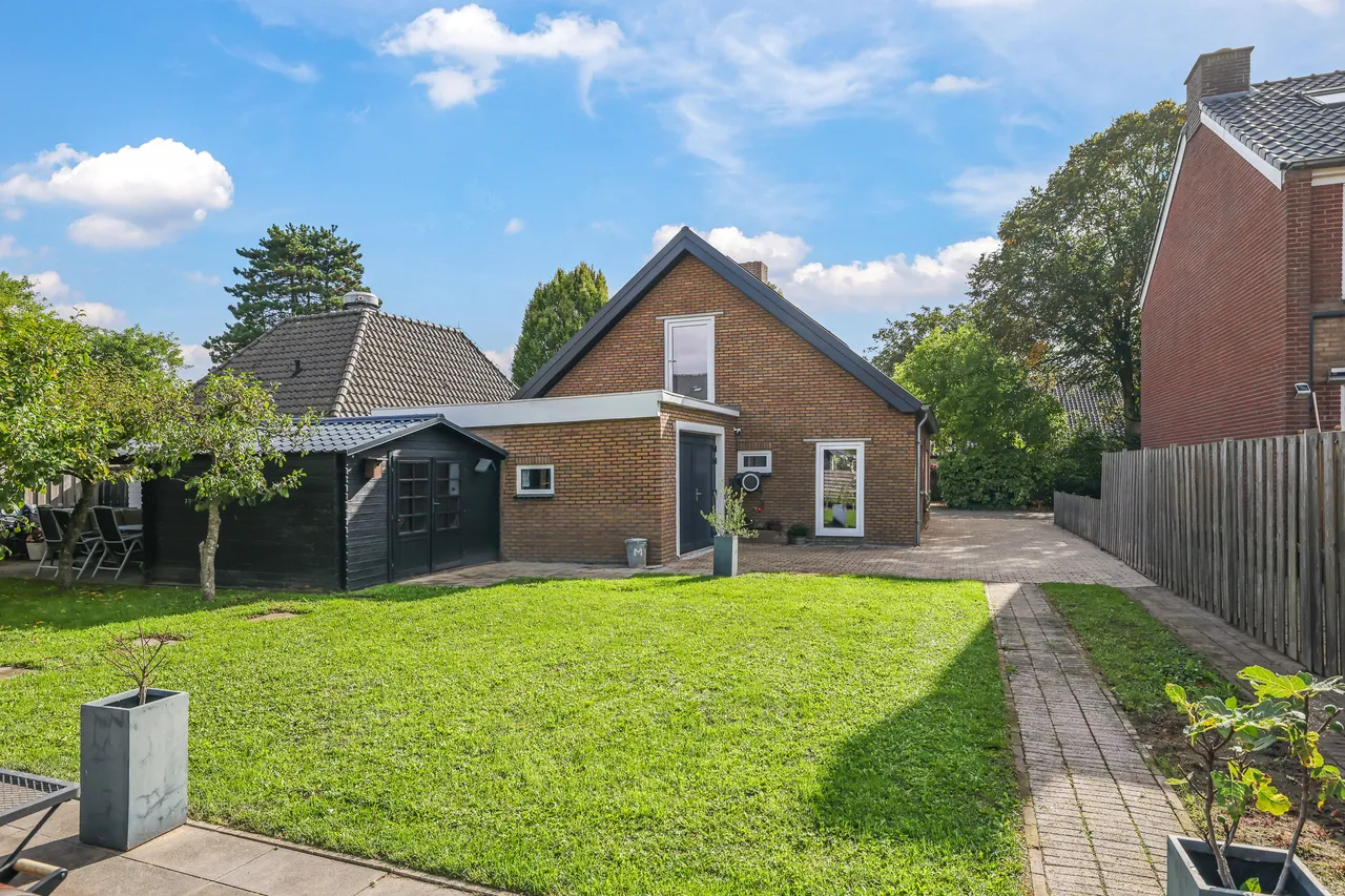 Vrijstaande woning te koop: Kerkstraat 44, Randwijk