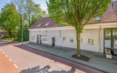 Tussenwoning te koop: Kerkstraat 45A, Riel-Dorp Riel