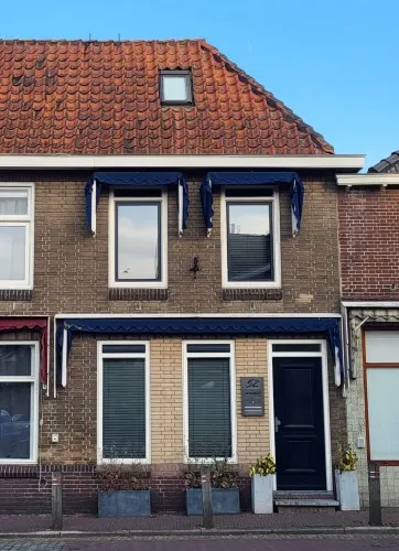 Terraced house for sale: Kerkstraat 52, Woudrichem noord Woudrichem
