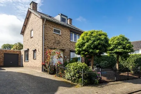 Vrijstaande woning te koop: Kerkstraat 6, Guttecoven Guttecoven
