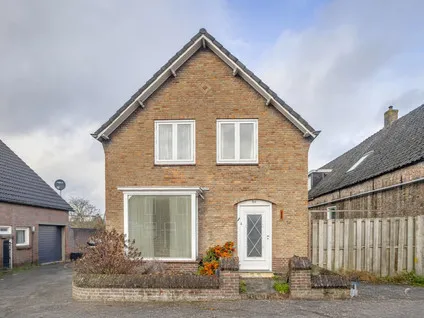 Vrijstaande woning te koop: Kerkstraat 86A, Sprang Sprang-Capelle
