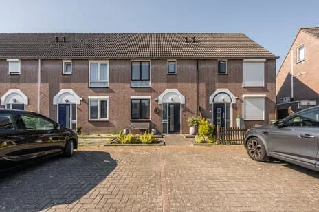 Tussenwoning te koop: Kerktoren 11, Reijershove Middelburg
