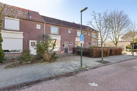Tussenwoning te koop: Kerktorenstraat 37, D'Ekker Veldhoven