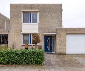 Tussenwoning te koop: Kerkuil 3, Rietlanden Emmen