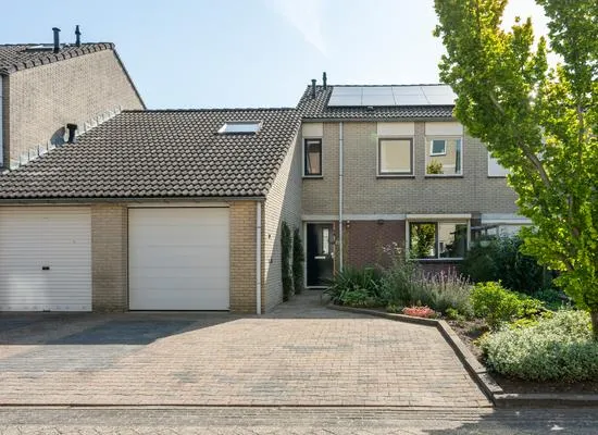Tussenwoning te koop: Kerkuil 39, Rietlanden Emmen