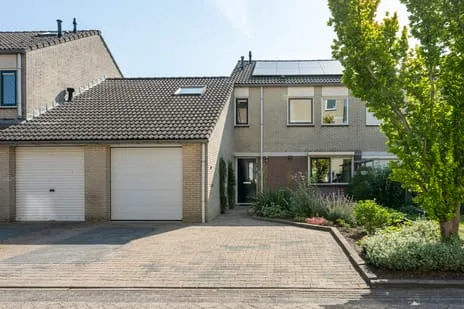 Tussenwoning te koop: Kerkuil 39, Rietlanden Emmen