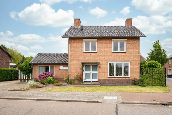 Vrijstaande woning te koop: Kerkveldsweg West 2A, Echt Centrum Echt