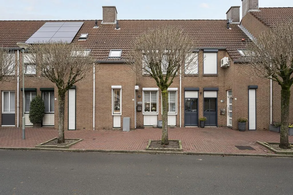Tussenwoning te koop: Kerkvonderen 19, Buchten