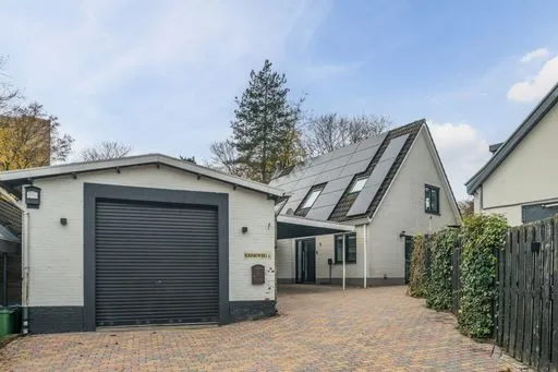 Vrijstaande woning te koop: Kerkweg 1, Heelsum