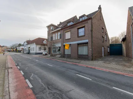 Tussenwoning te koop: Kerkweg 137, Puth Puth