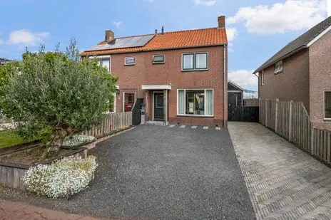 Semi-detached for sale: Kerkweg 23, Zijderveld kern Zijderveld