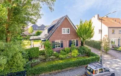 Twee-onder-één-kap te koop: Kerkweg 32, Beekbergen Beekbergen