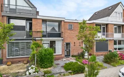 Tussenwoning te koop: Kerkweg 44, Harmelen-Zuid (dorp) Harmelen