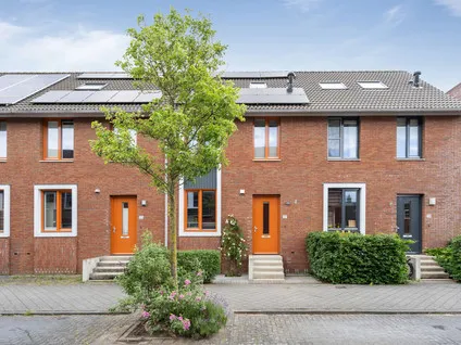 Tussenwoning te koop: Kerrieweg 37, Hoge Weide Utrecht