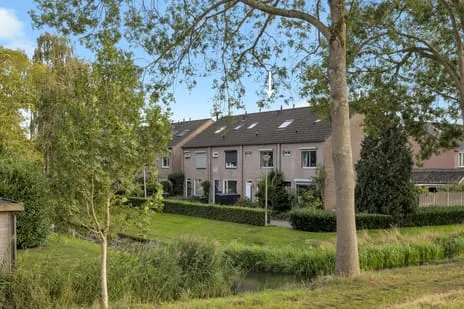 Tussenwoning te koop: Kersendreef 15, Arkel-Dorp Arkel