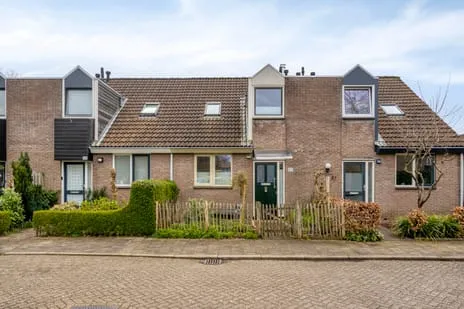 Tussenwoning te koop: Kersenlaan 86, Zevenhuizen Apeldoorn
