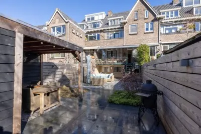 Tussenwoning te koop: Kerstant van den Bergelaan 55, Rotterdam