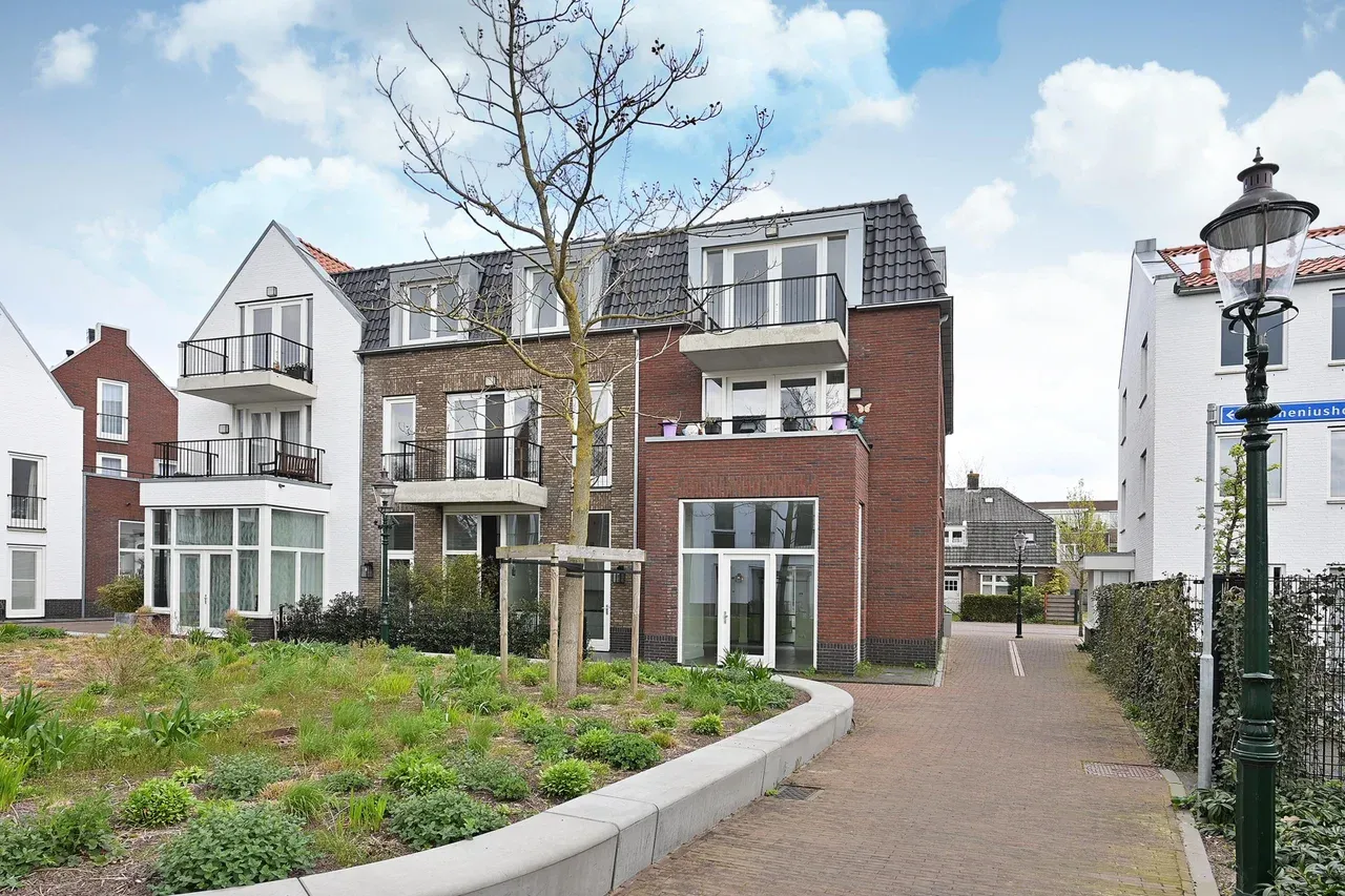 Woning te huur: Keucheniusstraat, Huizen