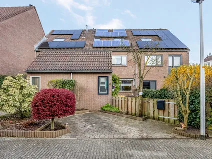 Tussenwoning te koop: Keukenhof 4, Ede