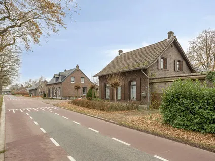 Twee-onder-één-kap te koop: Keulseweg 165, Offenbeek Reuver