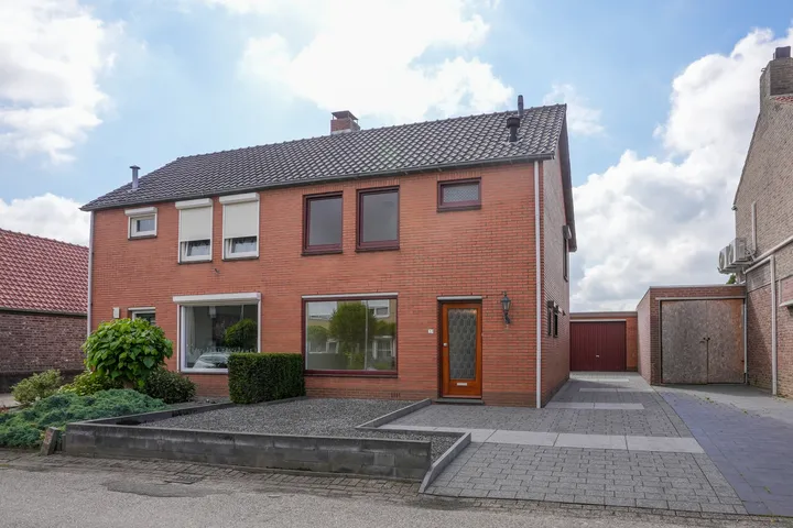 Twee-onder-één-kap te koop: Keulsteeg 37, Neerbeek Beek