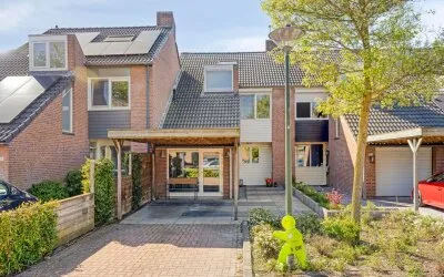 Tussenwoning te koop: Kievietdonk 20, Heibunders Veghel