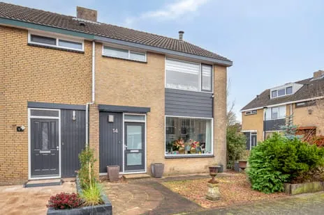 Hoekwoning te koop: Kievit 14, Gouderak Gouderak
