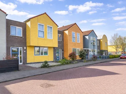 Tussenwoning te koop: Kievit 14, Verspreide huizen West Leimuiden