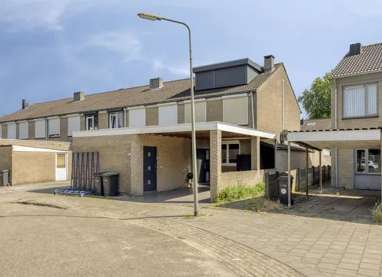 Vrijstaande woning te koop: Kievit 63, Schadewijk Noord-Oost Oss