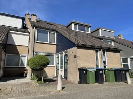 Terraced house for rent: Kievithof 9, Roelofarendsveen-Noord Roelofarendsveen